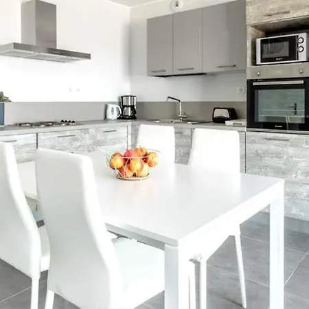 Algajola Sleeps 4 Air Con Wifi T814313 Appartement