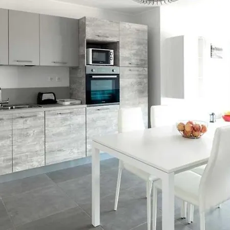 Algajola Sleeps 4 Air Con Wifi T814313 *