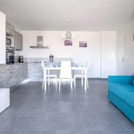 Algajola Sleeps 4 Air Con Wifi T814313 *